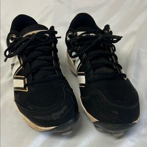 New Balance Fresh Foam 3000v7 Black and White Men's MOLDED baseball Shoes